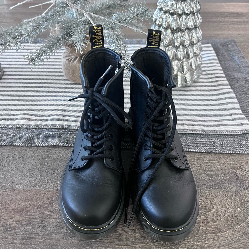 Girls Dr. Martens AirWair Size 3